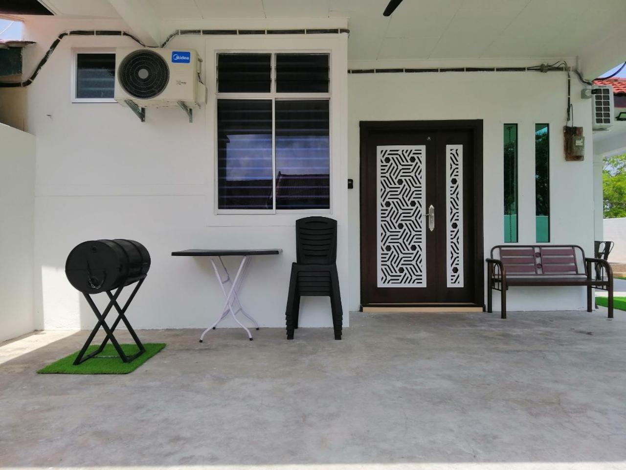Casa261 Homestay Pd Port Dickson Exterior photo